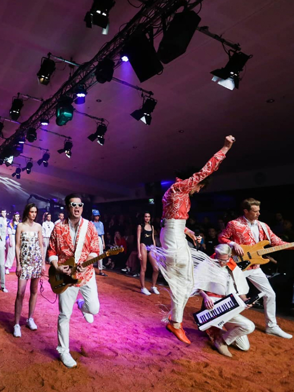 Client Liaison: Deluxe Fashion Show 